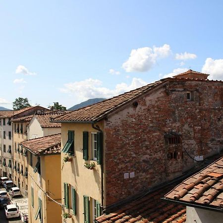 Delizioso Appartamento Centro Storico Lucca Comics Exterior photo